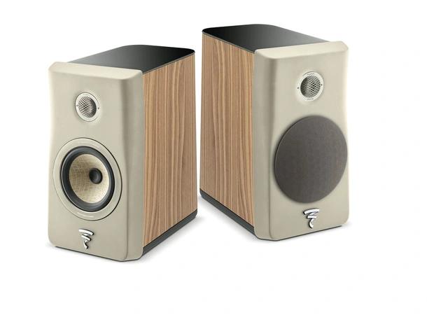 Focal Kanta No.1 - Ivory White / Walnut Stativhøyttaler NB! Pris per. stk. 
