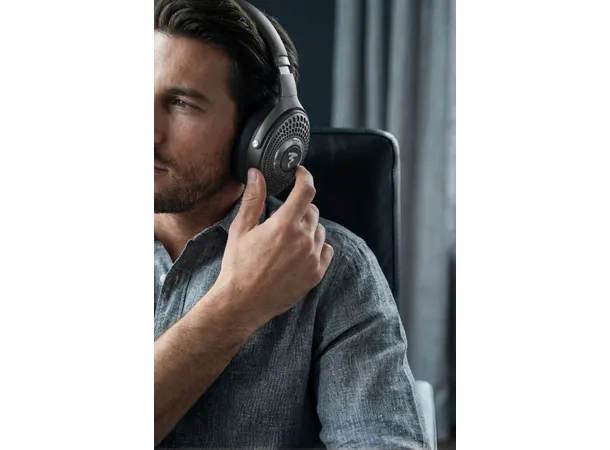 Focal Bathys MG Graphen Grey Trådløs over-ear hodetelefon med ANC 